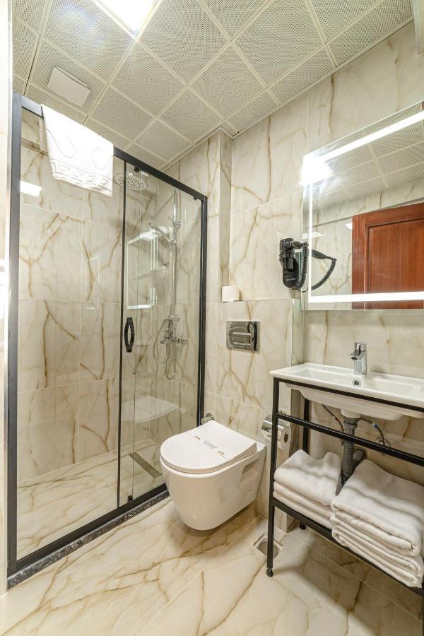 Standard Triple Room,1033026092:JPEG